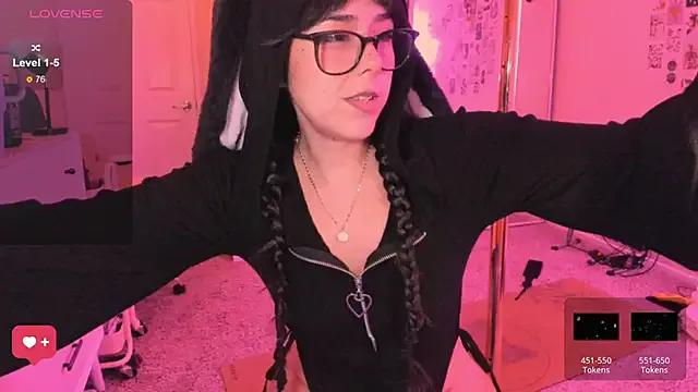 Group Evie-Luna on StripChat