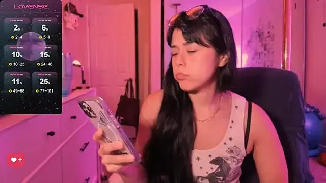 Group Evie-Luna on StripChat