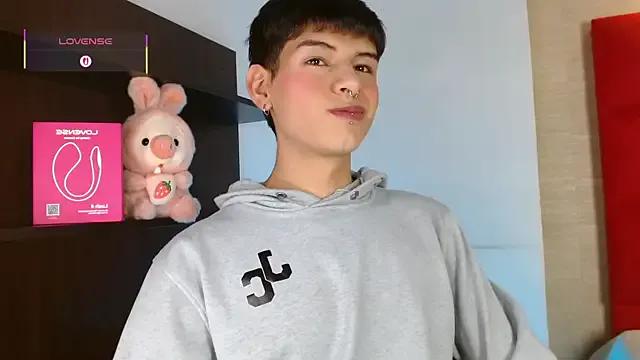 Ezra_Storm on StripChat