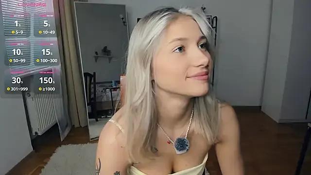 Freechat FaaBinaa on StripChat