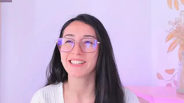 Ginevra_esposito — Take Off My Top and Rub My Nipples :