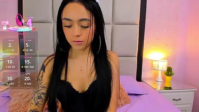 HannaClarrk_ on StripChat 