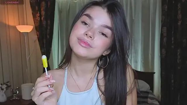 HollisHearl on StripChat 