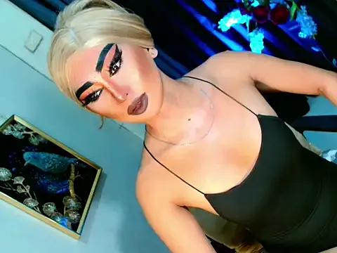 Freechat HOLLYWOOD_QUEEN_88 on StripChat