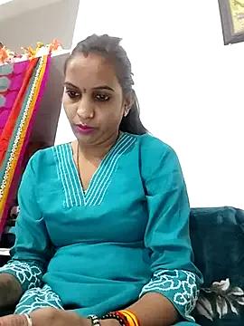 Hotty-Nidhi — Ass fingeing full need