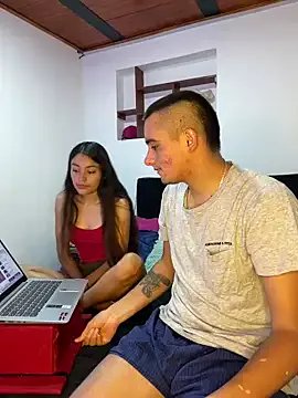 hotwife26 on StripChat