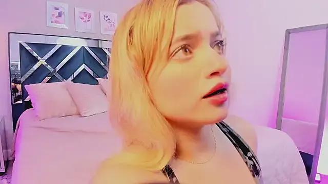 ibella7 on StripChat