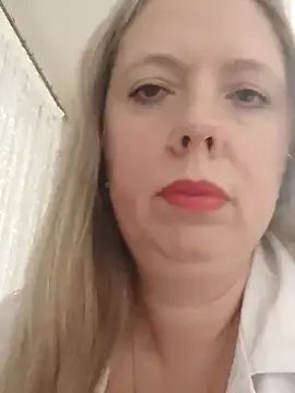 Irina3718 on StripChat 