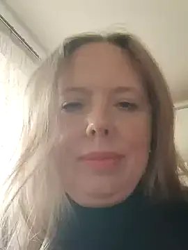 Irina3718 on StripChat 