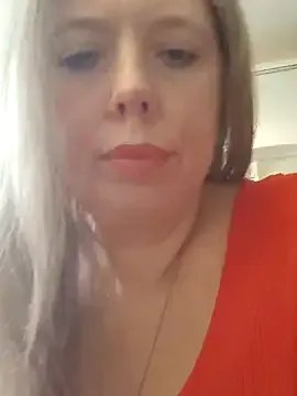 Irina3718 on StripChat 