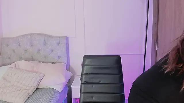 Freechat Isa_squirt1 on StripChat