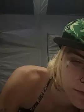 Freechat ittybittymeryssa on StripChat