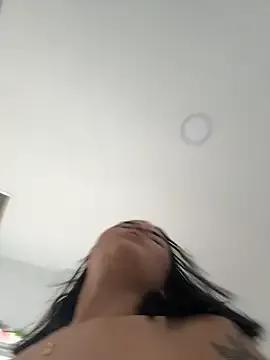 Freechat jailyncam_ on StripChat