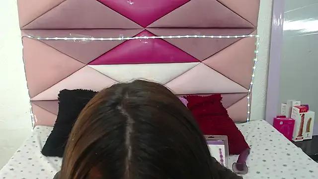 Freechat jazminslut on StripChat