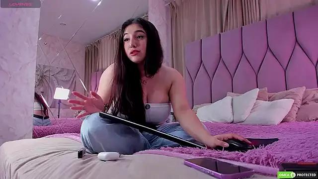 Freechat JennyFerguson on StripChat