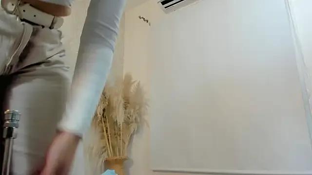 Private juliette_pretty_ on StripChat