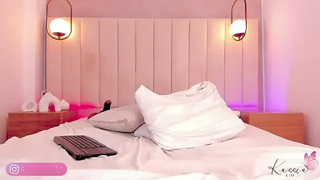 Freechat kassia_kim on StripChat