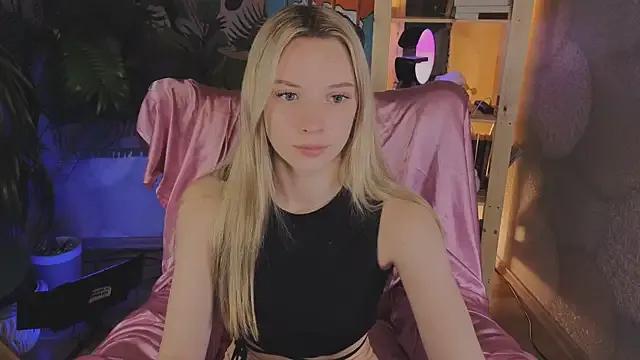 katt__y on StripChat 