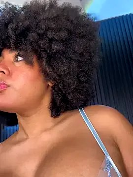 Freechat kendall_coxx on StripChat