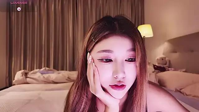 Freechat Kiki--2025 on StripChat