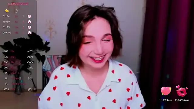 Freechat KindHazelHere_ on StripChat