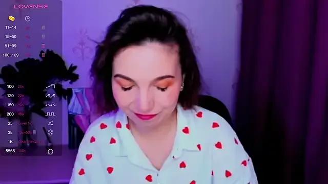 Freechat KindHazelHere_ on StripChat