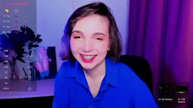 Freechat KindHazelHere_ on StripChat