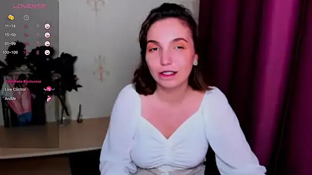 Freechat KindHazelHere_ on StripChat