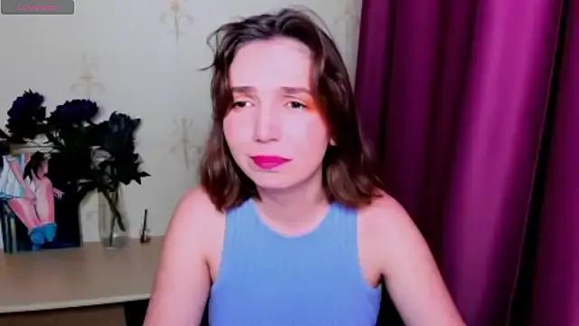 Freechat KindHazelHere_ on StripChat