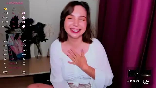 Freechat KindHazelHere_ on StripChat