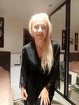 KissMiSveet on StripChat 