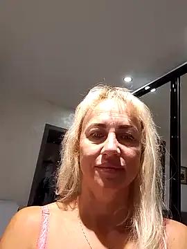 KissMiSveet on StripChat 