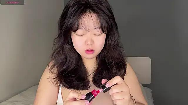 Kittenfishing on StripChat 