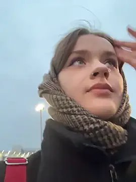 KittyQueeny on StripChat 