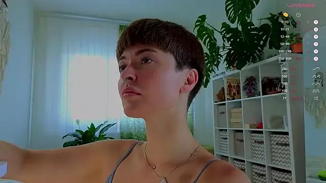 lana_sky on StripChat 