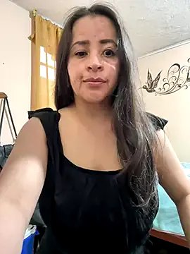 Freechat latinfemale on StripChat