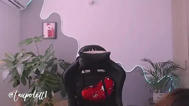 Freechat LauPolett on StripChat