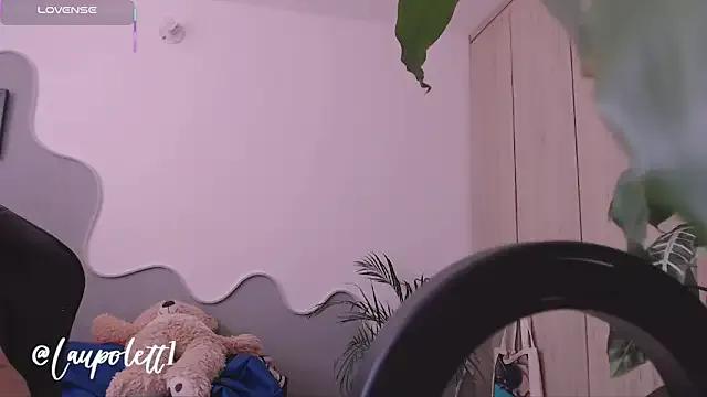 Freechat LauPolett on StripChat