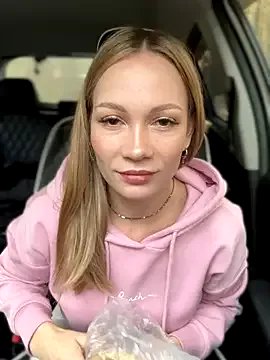 LavenderHot on StripChat