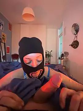 Freechat littlewitchxoxo on StripChat