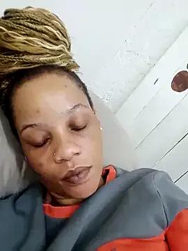 LolaTwerksXX on StripChat 