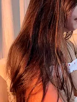 Private loolla_23 on StripChat