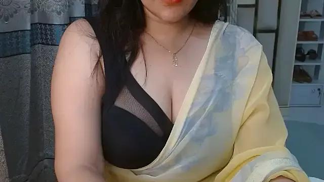 Lovelywife786 on StripChat