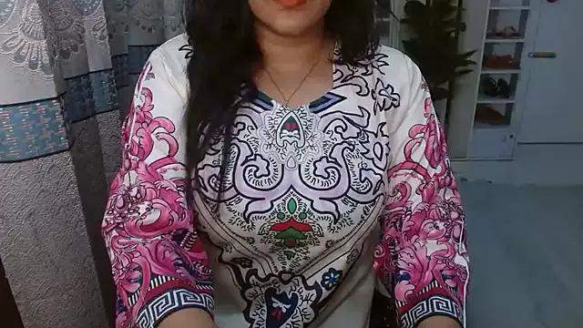 Lovelywife786 on StripChat