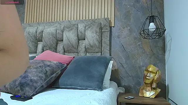 Freechat luna_killari on StripChat