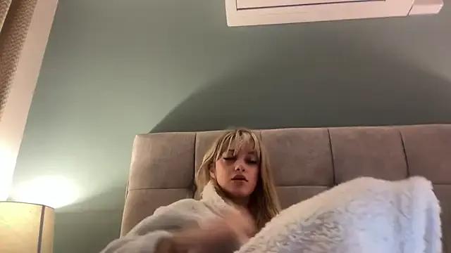 Freechat LustfulLuna_ on StripChat