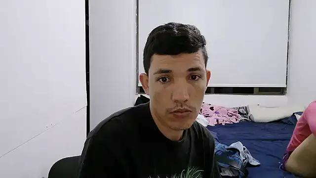 Freechat luxandracon23 on StripChat