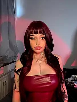 Freechat madelinexx on StripChat