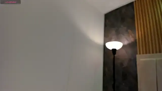 malory_winehouse room chat
