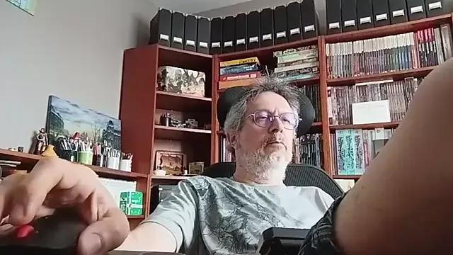 Mandra_is_a_whore on StripChat